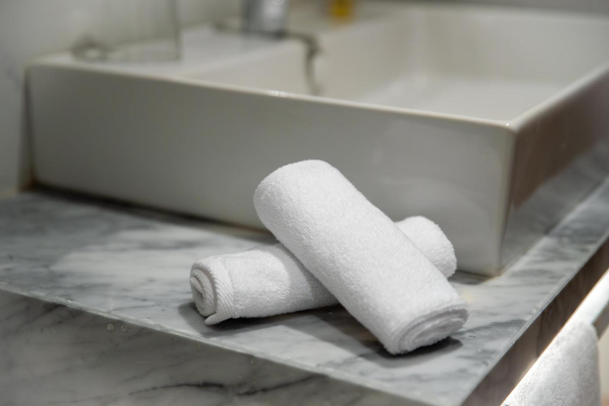 Dominium Palace Агадир Экстерьер фото A rolled hand towel